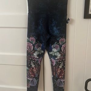 Evolution and creation floral/butterfly workout leggings/pants